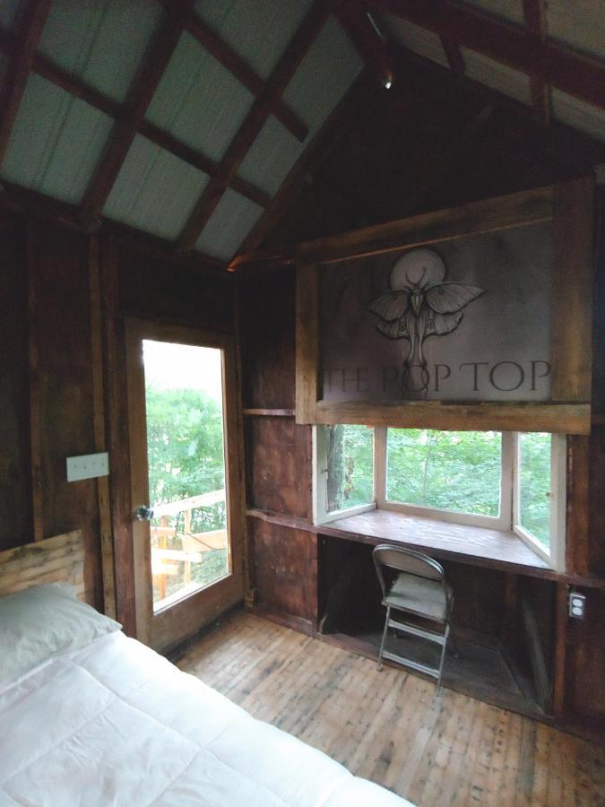 Lost River Hostel French Lick Exteriör bild